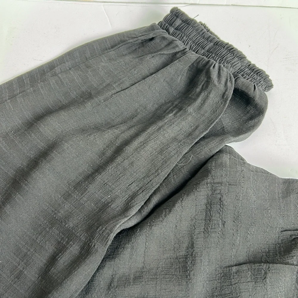 HYFVE lined black side cut out elastic waist elastic ankle flowy pant